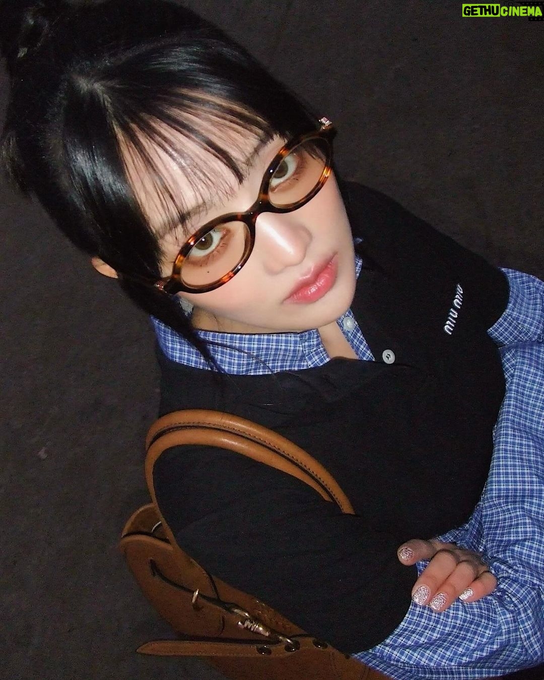Minnie Instagram - 🤓🤎 @miumiu #miumiu #miumiuSS24