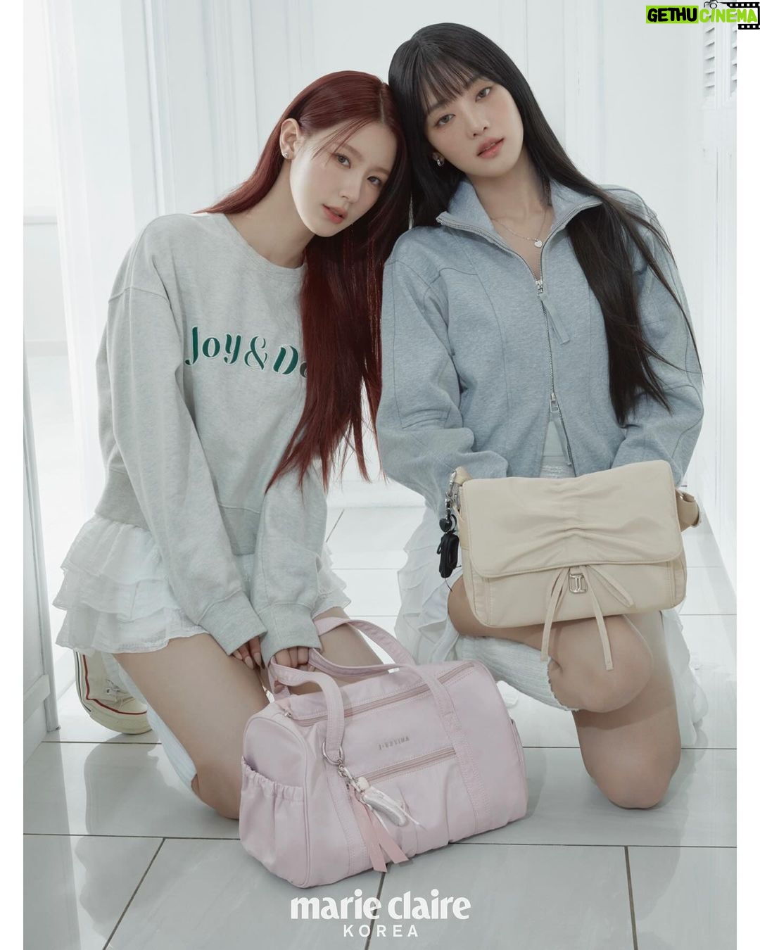 Minnie Instagram - 🐰🐱💕 @marieclairekorea @j.estinabag_official