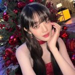 Minnie Instagram - Merry Christmas❤️🫶🏻🎁🎄❄️☃️