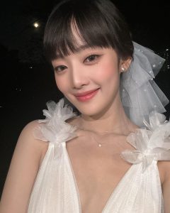 Minnie Instagram - 👰🏻‍♀️🥀