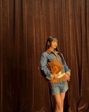 Minnie Instagram - Once in Paris with @miumiu 🥰✨