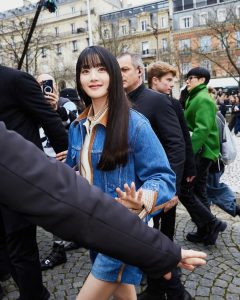 Minnie Instagram - Once in Paris with @miumiu 🥰✨ Paris, France