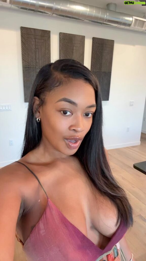 Miracle Watts Instagram - I been trying to tell y’all!! This @shopboujeehippie Meltdown Detox will get you right every single time!! Trust me in 15 days or less you will see the difference. It’s time to cleanse before those holiday meals!! Go grab your bottle today and tell them I sent you! Use code MIRACLE at checkout for $$ off!