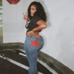 Miracle Watts Instagram - STOP , WAIT A MINUTE . Pants : @miracleskloset