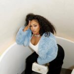 Miracle Watts Instagram - O hi, wasssup . Jacket @miracleskloset Jeans @miracleskloset