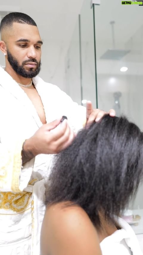 Miracle Watts Instagram - I told @tylepley he had to massage my head 30 minutes to activate the “MIRACLE DROPS” from @kaleidoscopehairproducts 👀😂