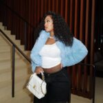 Miracle Watts Instagram - O hi, wasssup . Jacket @miracleskloset Jeans @miracleskloset