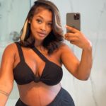 Miracle Watts Instagram - Y’all think I’m having a girl or boy ? Outfit : @miracleskloset “Sensation Set” 🖤