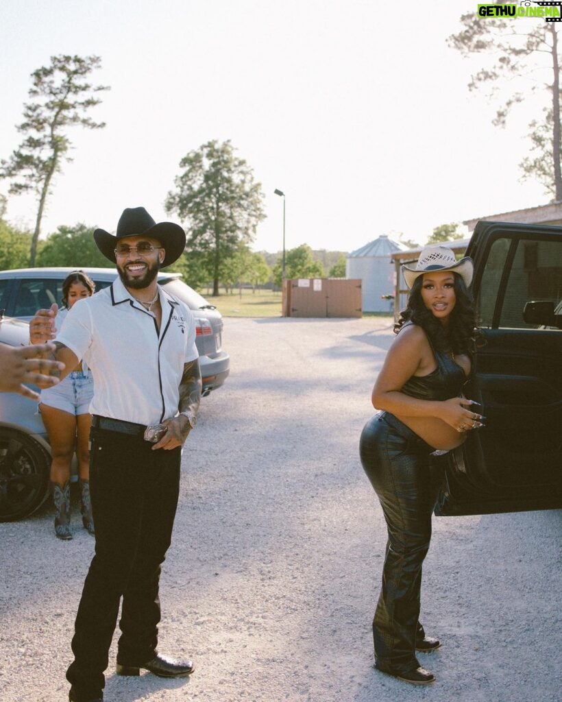 Miracle Watts Instagram - When a cowboy meets a cowgirl …..
