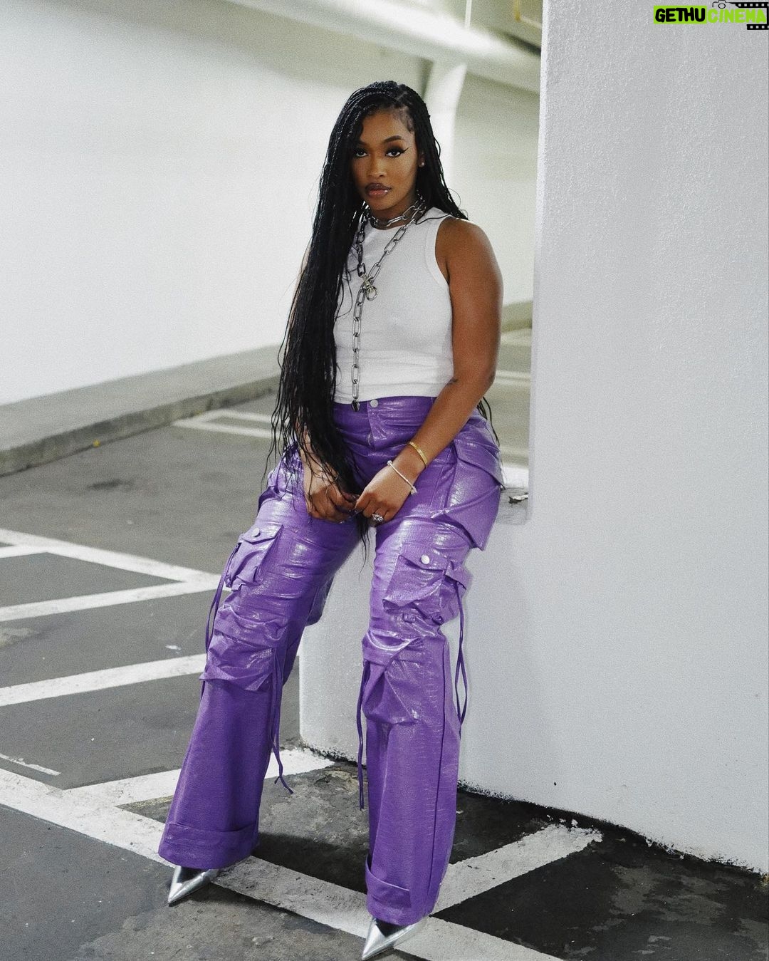 Miracle Watts Instagram - Be Cool. Pants @miracleskloset