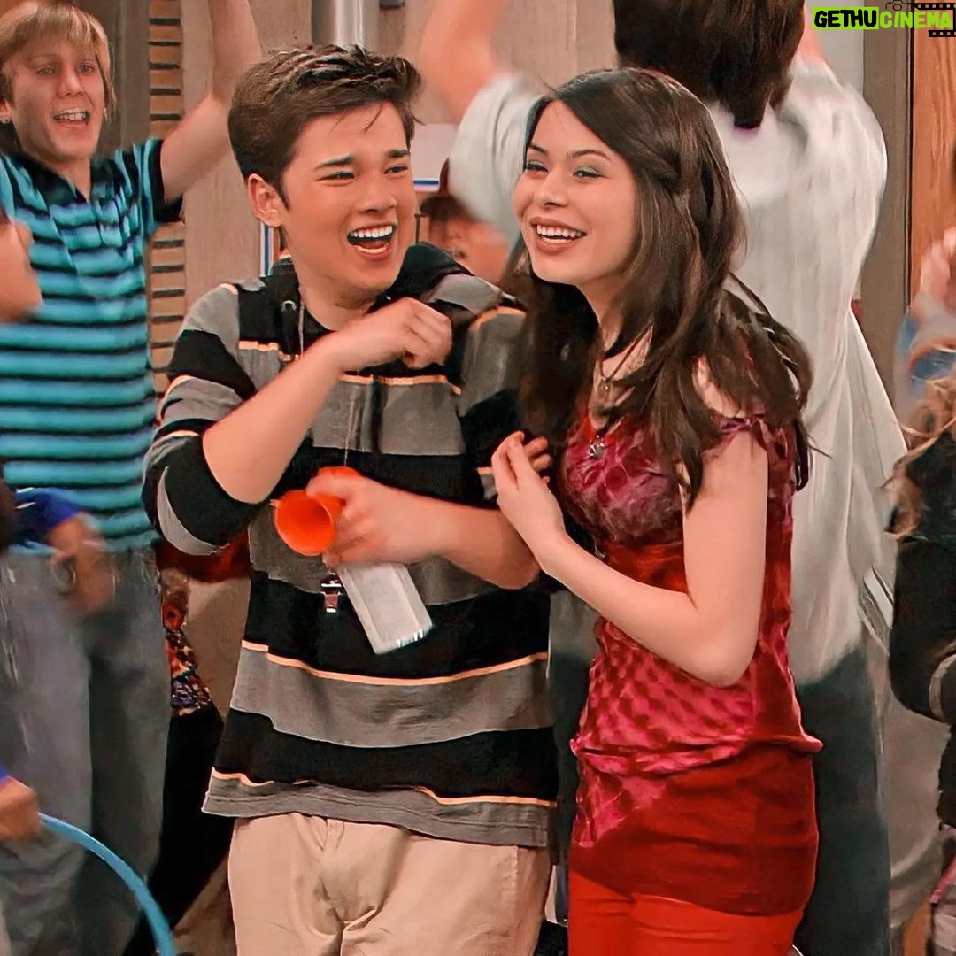 Miranda Cosgrove Instagram - Good moments in my 🎞 love these people 💕