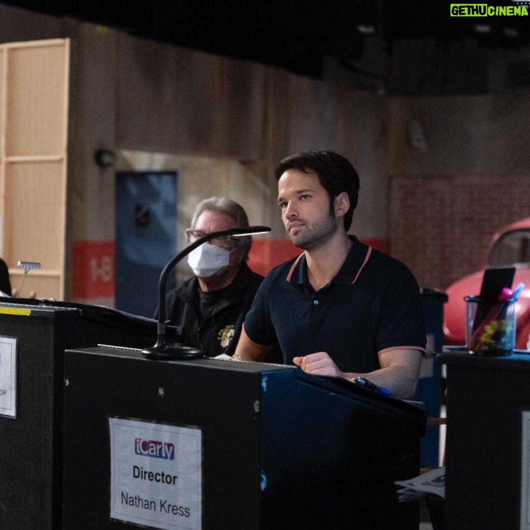 Miranda Cosgrove Instagram - There’s a new episode of @icarly out tomorrow on @paramountplus called iCan Fix it Myself and it’s an extra special one because @nathankress directed it. I’ve known Nathan since I was 12 and I’ve never seen him more in his element. He killed it 🤍