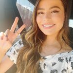 Miranda Cosgrove Instagram - 🌻