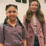 Miranda Cosgrove Instagram - @bookjaidyn had to whisper “1,2,3” so that I hit the peace sign at the right time. True friend 🙏🏼
