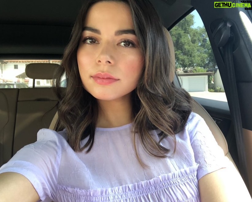 Miranda Cosgrove Instagram - Here are some pics from #NORTHHOLLYWOODTHEMOVIE Had such an amazing experience working on this. Check out the trailer if you get the chance. Link in bio 💜