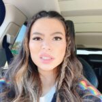 Miranda Cosgrove Instagram - Happy Sunday ❤️🌈