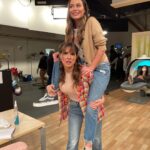 Miranda Cosgrove Instagram - Working on a new episode of iCarly with @amandacerny so fun to work with friends ☺️