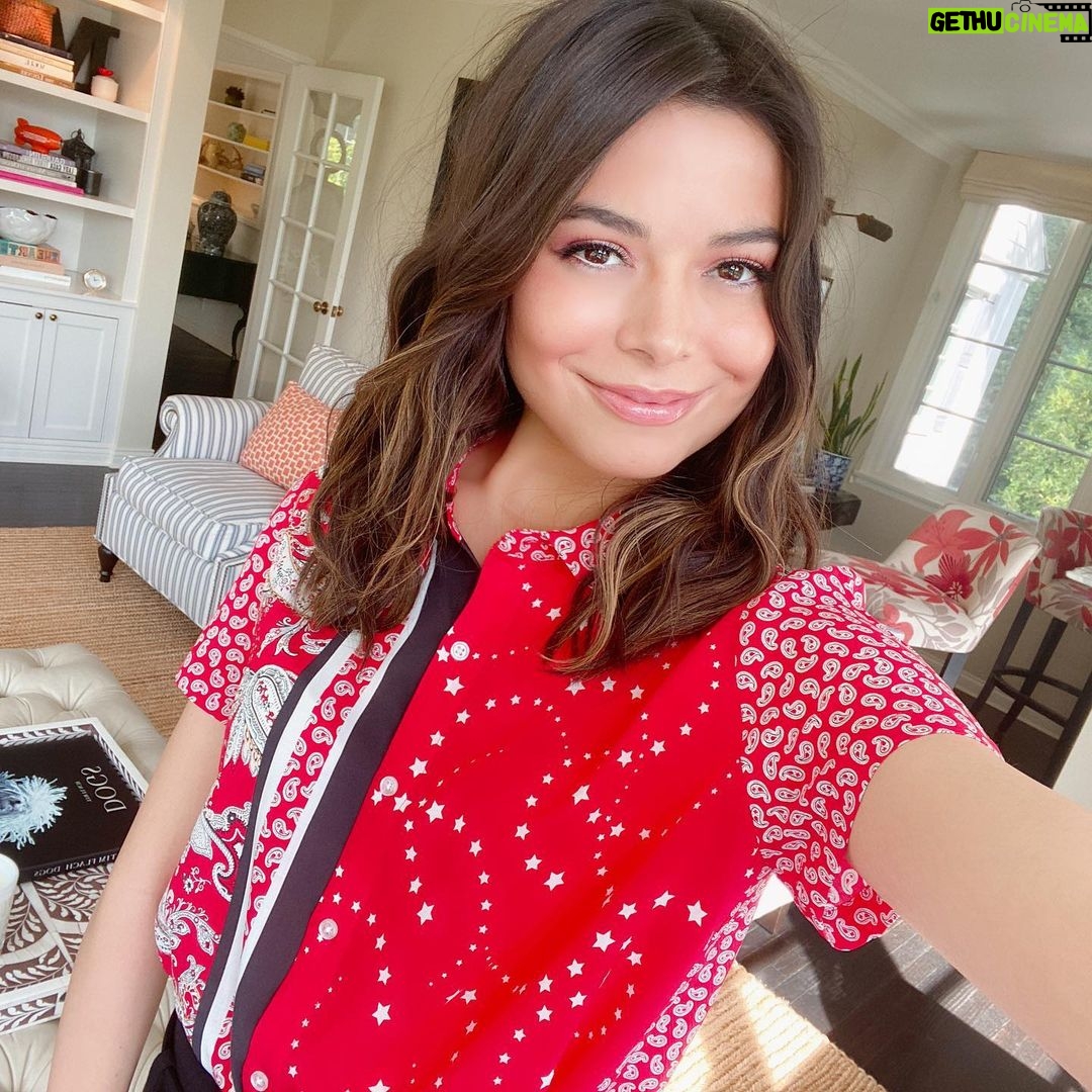 Miranda Cosgrove Instagram - Had fun today at the @teenvogue summit ❤️ #ifthenshecan #missionunstoppable