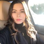 Miranda Cosgrove Instagram - Up early and dressed like Steve Jobs ✌🏼
