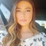 Miranda Cosgrove Instagram - 🌻