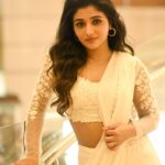 Mirna Menon Instagram - ✨🤍 Costume : @thunnal Styled by : @joe_elize_joy @styyledbyjoe PC : @_shutter__bug MUA : @laxmi_saneesh Location : @holidayinn_cochin