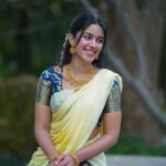 Mirnalini Ravi Instagram – Pongal O’ Pongal 🌻
Pongal nal valthukkal 🌞

Pc @shekhar.photography Kurinjipadi