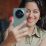 Mirnalini Ravi Instagram - Here’s introducing the #SmoothAndStylish #RedmiA3. I’m in love with this smartphone that’s packed with awesome features! A stunning Premium Halo Design and seamless 90Hz Display, it’s a game-changer! Get your hands on this stunner on 23rd February at a special starting launch price of ₹6,999*. #ad#collab