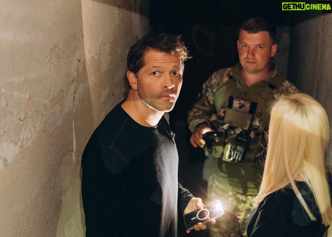 Misha Collins Instagram - "I know that the war isn’t your choice. You’re fighting not only for your loved ones, but for the whole world. You’re not only heroes at home, you’re heroes around the world for standing up to tyranny. And you show to the rest of the world that might doesn’t make right. That if you have justice on your side, you will prevail," Misha Collins thanked the team, responsible for humanitarian demining of Ukrainian territories. In the picture: the moment two russian shells were safely destroyed in Chernihiv Oblast. Ukrainian sappers neutralize several hundred shells daily. Help them do it faster and safer by supporting Misha Collins' fundraiser for demining vehicles. #united24 #thepoweroffreedom «Я знаю, що війна — це не ваш вибір. Ви боретеся за своїх близьких, але також за весь світ. Ви герої не лише вдома, а й у всьому світі. Ви протистоїте тиранії і показали, що сила не вирішує все, якщо справедливість на вашому боці», — Міша Коллінз подякував команді, відповідальній за гуманітарне розмінування українських територій. На фото: момент знищення двох російських снарядів на Чернігівщині. За день українські сапери знешкоджують декільках сотень снарядів. Допоможіть їм робити це швидше та безпечніше, підтримайте збір Міші Коллінза на машини для розмінування.