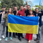 Misha Collins Instagram - поточний настрій. 💙💛