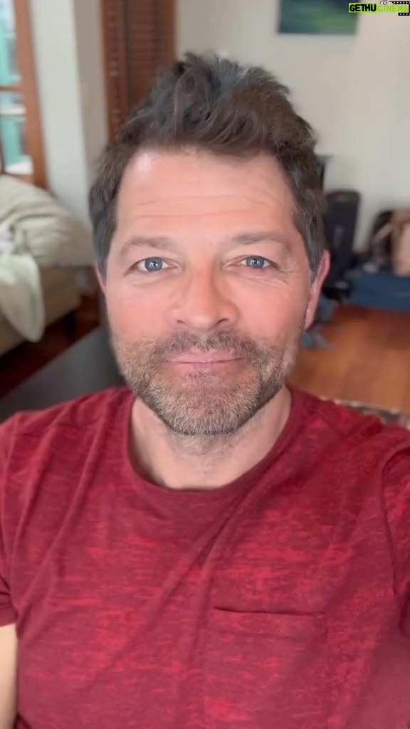 Misha Collins Instagram - ¡Estaré en su televisión a partir de esta noche en HBO Max, mis amigos de América Latina y el Caribe! Miren #CWGothamKnights y diganme lo que piensan. ¡Gracias! #spnfamily #dc #batman #harveydent #twoface #misha