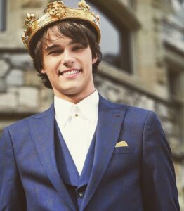 Mitchell Hope Instagram - King Ben first look #d3deets