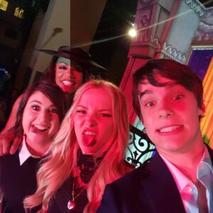 Mitchell Hope Instagram - Descendants 2 gets the go ahead! I don't have any pictures of Descendants 2 yet, so here's a photo of some people at a party
#getpumped #throwbackpic