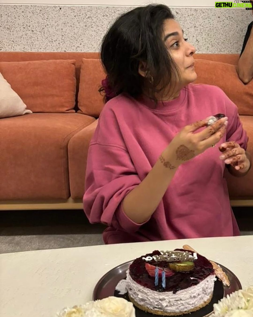 Mithila Palkar Instagram - Thank you 🎂🥰 For being so kind and pouring more love than I can ever imagine ♥️ There’s more to be said about the lead up to this birthday which I shall reserve for another (or many other) post/s. For now…thank you 🫠