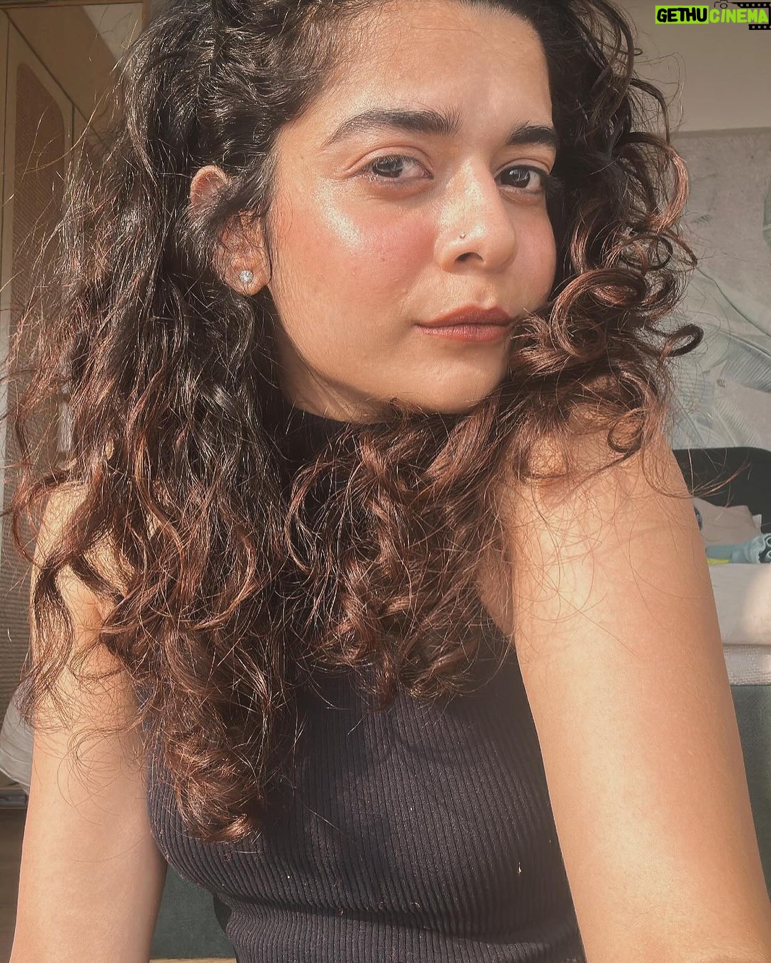 Mithila Palkar Instagram - Today was a mooood 🖤