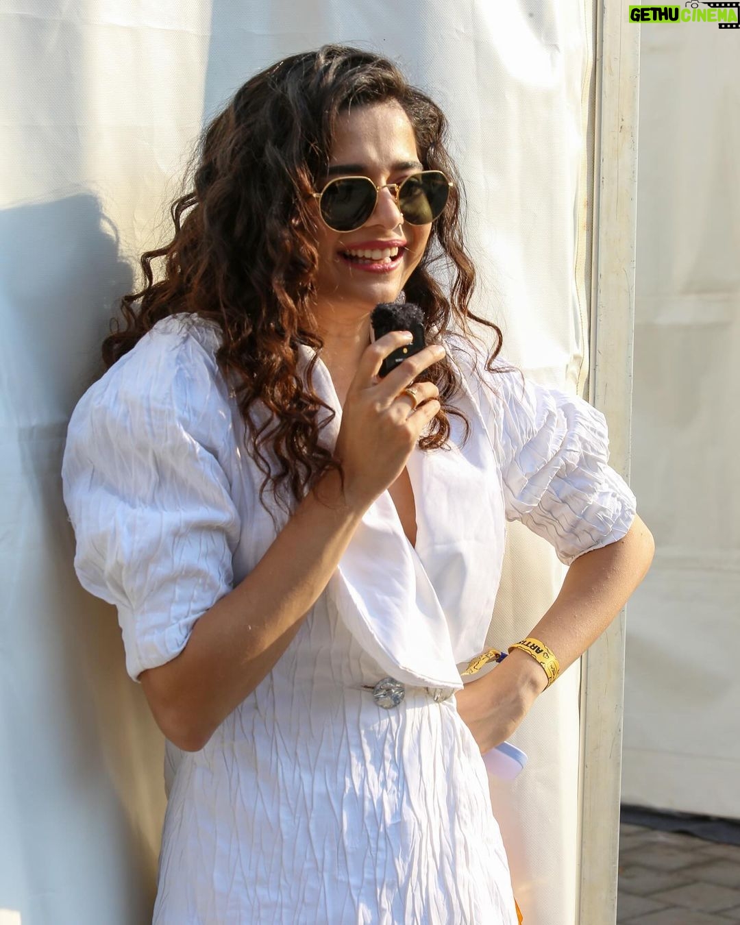 Mithila Palkar Instagram - In sickness and health and in all the stories I choose to tell ^.^ Always a pleasure coming back to @spokenfest ! There is so much love to take back from here…it’s too precious! Thank you for it all! 🫠🥰 @meerasmelodies - thank you for being such a trooper and being such a giving performer! ♥️ @shantanuanandpoetry , @hellyshah_ - there was no way I could’ve done this without you guys! Thank youuu! 🤗 📸 @adisphotographysg @jadyn_ferns11 Spoken Fest