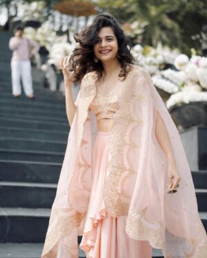 Mithila Palkar Instagram - Pastel Party 🎈

Styled by @shreejarajgopal @drapingdreams.inc 
Outfit @toraniofficial 
Earrings @beautiart_official 
Juttis @fizzygoblet 
Hair @coleen_khan_affonso 

📸 @etherealstudio.in