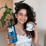 Mithila Palkar Instagram – Exciting NEW LAUNCH alert! 

I can’t wait to share this with you all – drumroll, please! Here’s my ultimate hair routine for achieving that frizz-free look! Starting off with the luxurious Argan Oil Shampoo and Conditioner, I’ve recently incorporated a game-changing 3rd step – the Herbal Essences Argan Oil Hair Mask. It’s been a total game-changer in combating dryness and damage! 

Plus, it’s paraben-free, giving my hair the love it truly deserves. And it is a NEW LAUNCH guys & is now EXCLUSIVELY available on AMAZON, and guess what? You can enjoy a fabulous FLAT 30% off*! Don’t miss out on giving your hair the pampering it craves.

*Limited Period Launch Offer

@herbalessencesindia 

#herbalessences #hairmask
#ad