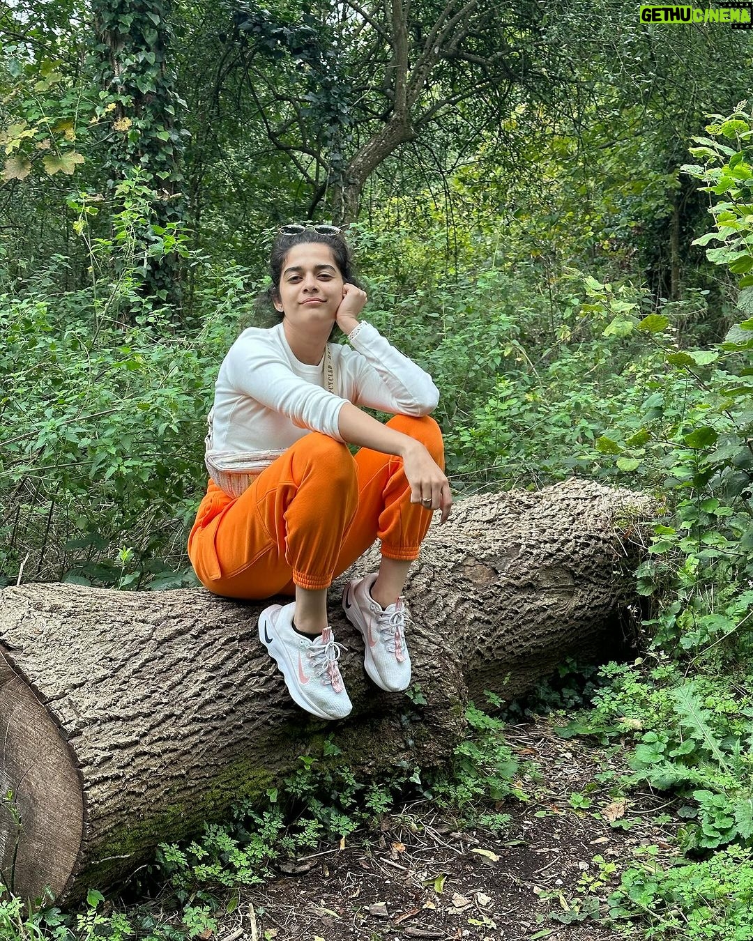 Mithila Palkar Instagram - There’s a 🐒 on the 🌳