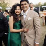 Mithila Palkar Instagram – The last lot ✨

The beautiful green dresses are courtesy of @sereia_designstudio 

📸 @etherealstudio.in 

1. Posing. Because why not? 
2. One with the groom. 
3. The bridesmaid sandwich ^.^
4. One with the bride. 
5. The bridesmaid and groomsman walk (you can guess who is the former and who is the latter 🤭)