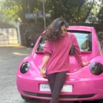 Mithila Palkar Instagram - Of pink peonies and a beetle 🌸 📸 by my fellow fleur @zaynmarie 💕 P.S.: Thank you to the person who let us pose with their car. We just got excited about the pink party!