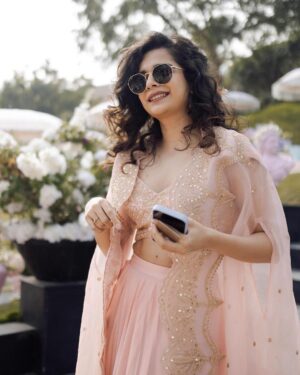 Mithila Palkar Instagram - Pastel Party 🎈

Styled by @shreejarajgopal @drapingdreams.inc 
Outfit @toraniofficial 
Earrings @beautiart_official 
Juttis @fizzygoblet 
Hair @coleen_khan_affonso 

📸 @etherealstudio.in