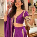 Mithila Palkar Instagram - 🪁 Styled by @shreejarajgopal @drapingdreams.inc Hair by team @coleen_khan_affonso Outfit @rishiandvibhuti Neck piece @koharbykanika Ring @vasundharajewelry Cuff @goldenwindow Styling assistants @dhwanii.jain @khushaliichauhan Photos very patiently taken by @sarangsathaye
