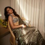 Mithila Palkar Instagram - Shimmer 💫 Styling @shreejarajgopal @drapingdreams.inc Make up @eshwarlog Hair @deepalid10 Photography @shivamguptaphotography Outfit @rheapillairastogi Neckpiece @anayah_jewellery Earrings and bracelet @diamantinafinejewels Rings @karishma.joolry Bag @fizzygoblet Style assistant @khushaliichauhan