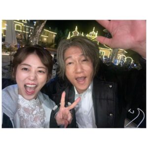 Mitsuki Takahata Instagram - とにかく私は
新さんが好きすぎる、ってはなし🧛‍♂️🧛‍♀️💗

#いよいよ明日
#unknown 
#8話
#見逃せない展開
#見逃しちゃいけない展開

最後の3枚は
新さんがカメラマンです☺︎

来年は親子だね〜！

#光る君へ