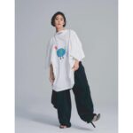 Mitsuki Takahata Instagram - FIGARO🌏 @madamefigarojapon 久々のマナさんと♡ @mana.snow ラスト２枚はオフショット。笑 YouTubeに動画も。 ご覧ください☺︎
