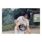 Mitsuki Takahata Instagram - 不機嫌ひなたが可愛すぎてパシャリ。﻿ ﻿ そりゃあ、﻿ 生きてりゃそんな日もあるよねぇ☺️ ﻿ ﻿ 本日21時。第2話。ぜひに。﻿ ﻿ ﻿ #にじいろカルテ ﻿ #film