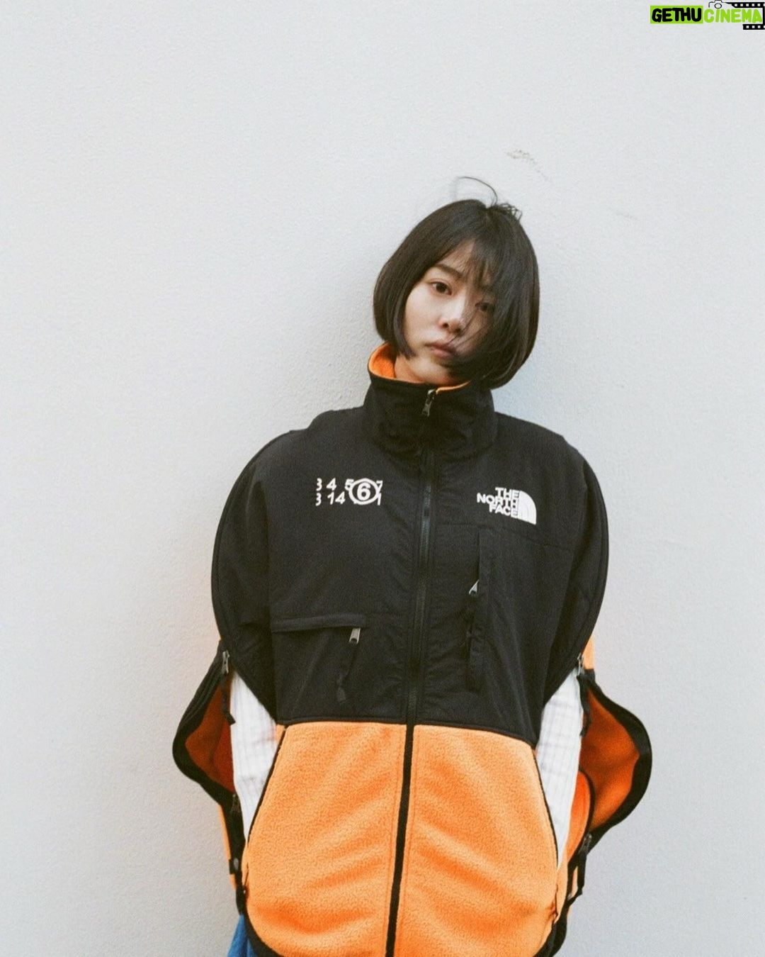 Mitsuki Takahata Instagram - 🎁Thank you🟠🟦 @maisonmargiela × @thenorthface 📸 @photsuji 