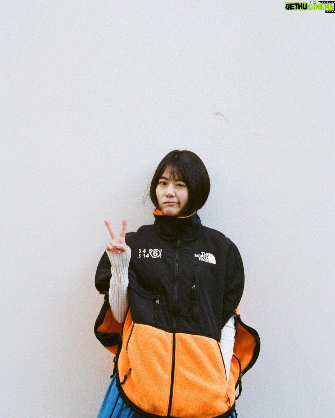 Mitsuki Takahata Instagram - 🎁Thank you🟠🟦 @maisonmargiela × @thenorthface 📸 @photsuji 