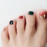Mitsuki Takahata Instagram - 👠﻿ 足元から﻿ 夏が来るね。﻿ ﻿ ﻿ #私流ストレス発散法﻿ #靴下の爆買い﻿ ﻿ ﻿ そろそろお仕事に入るので﻿ ジェルネイルともお別れです。泣