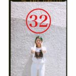 Mitsuki Takahata Instagram - 遅ればせながら。３２歳になりました！💝 めちゃくちゃ遅ればせながら、になっちゃった。笑 30過ぎてから、一年一年抱きしめながら 歳をとっていく感じが楽しいです☺️ グネグネ曲がってきたここまでの道が。 寄り道や、つまずいた道が。 あー、ここのためだったのか！！ って。 ここの通り方を知るためのあの時間だったのか！ って。 発見や納得が沢山あって、 本当にわくわくする日々です。 今年も愛する人たちと 愛をぶつけあいながら、 るんるん過ごしたいです。 いつもありがとう、みんな。 よろしくね😍 #パパ🧛ありがとう 本当のパパママも。 いつも、ありがとう笑